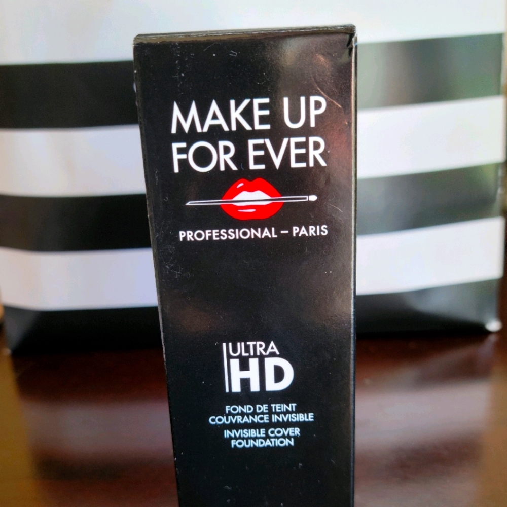 Make Up Forever HD liquid foundation
